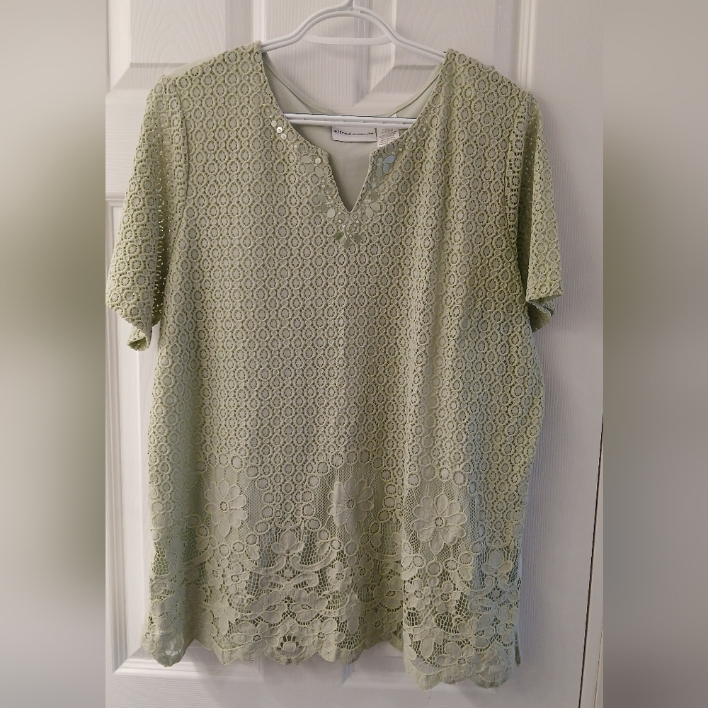Alfred Dunner Sage Green Crochet Beaded Blouse – Size Large
